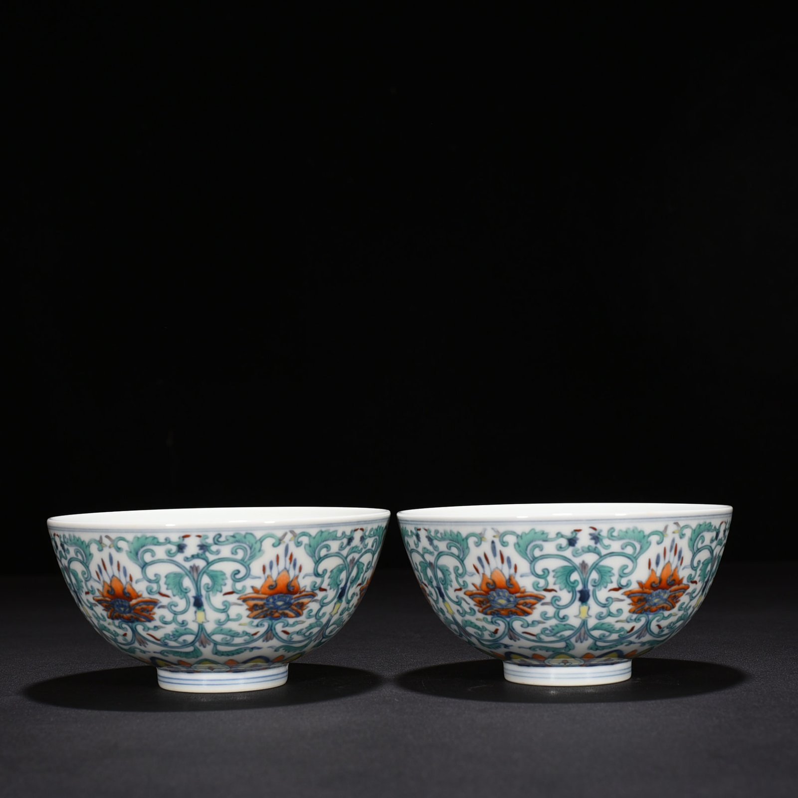 Qing Dynasty Yongzheng Doucai bowl with lotus pattern and tangled branches