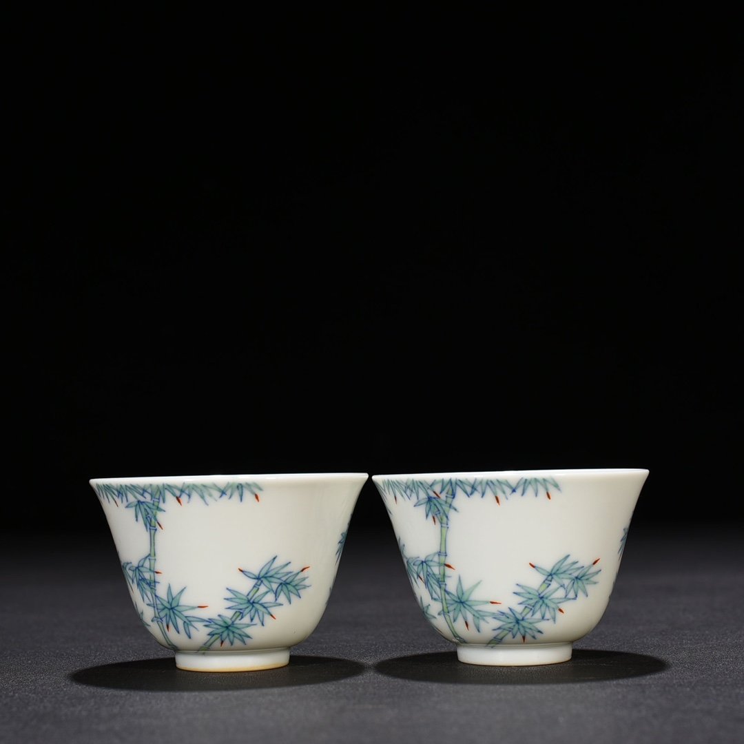 Qing Dynasty Yongzheng Doucai Bamboo Pattern Cup