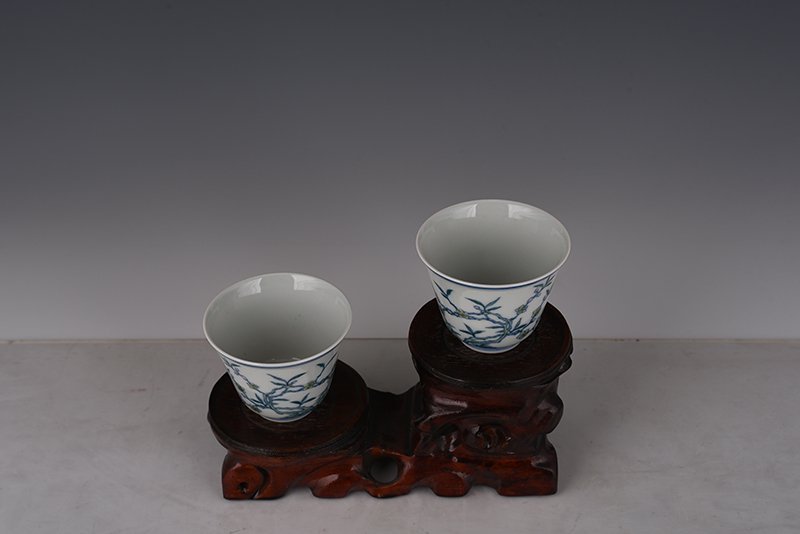 Qing Dynasty Yongzheng colorful flower cup