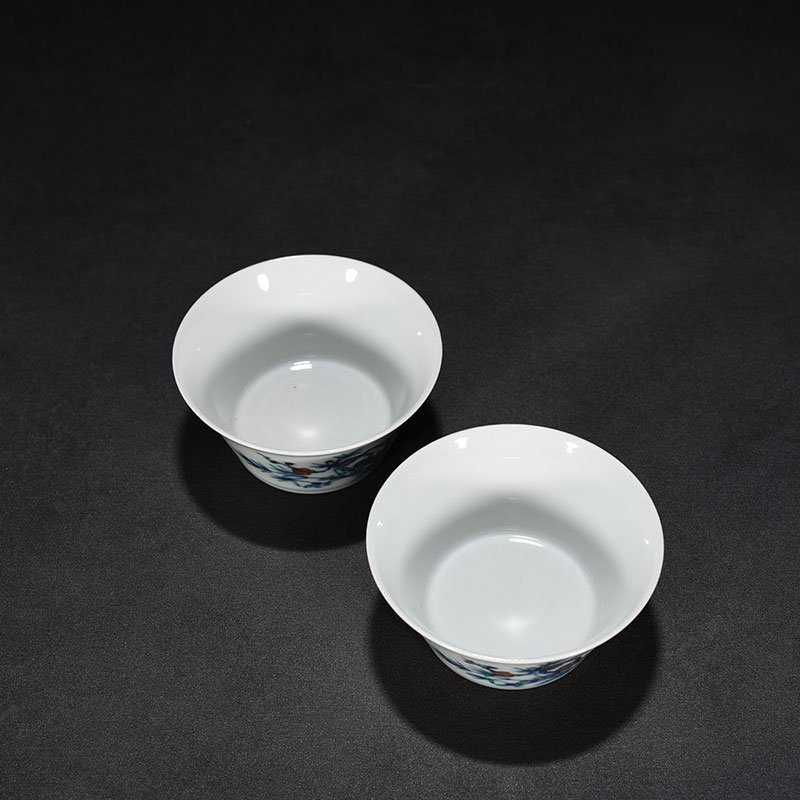 Qing Dynasty Yongzheng Doucai Horseshoe Cup