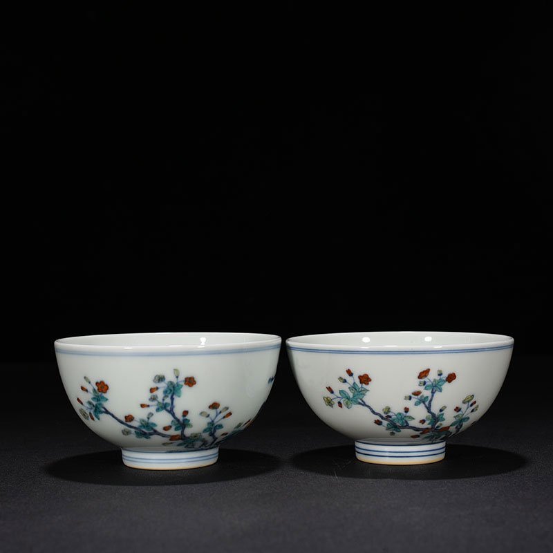 Qing Dynasty Yongzheng doucai bowl with golden pheasant