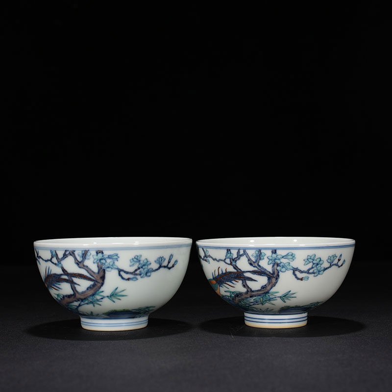 Qing Dynasty Yongzheng doucai bowl with golden pheasant