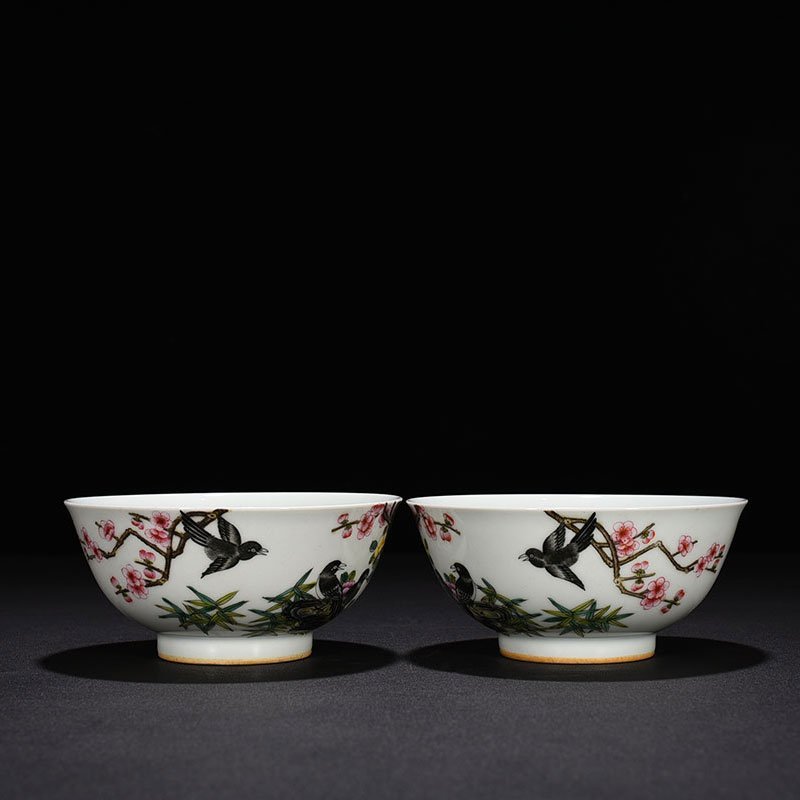 Qing Dynasty Yongzheng enamel magpie plum pattern bowl