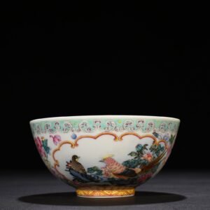 Qing Dynasty Yongzheng enamel windowed bowl with flower