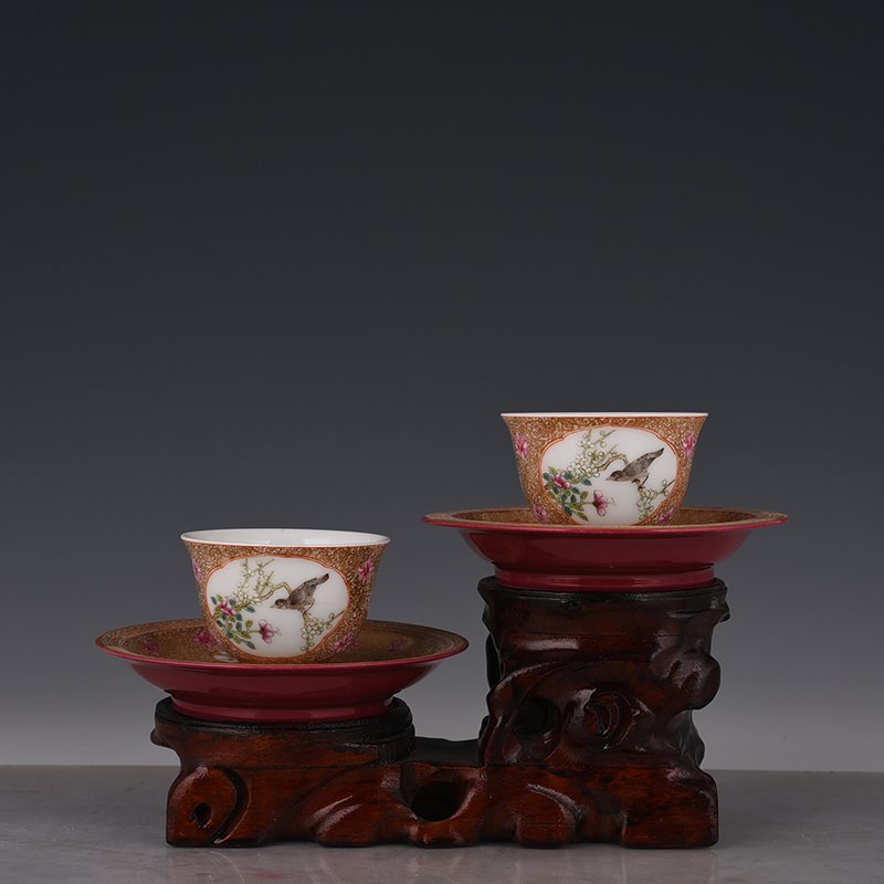 Qing Dynasty Yongzheng enamel color painted gold lamp holder with flower