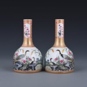Qing Dynasty Yongzheng enamel painted gold egret and swallow pattern rattle statue