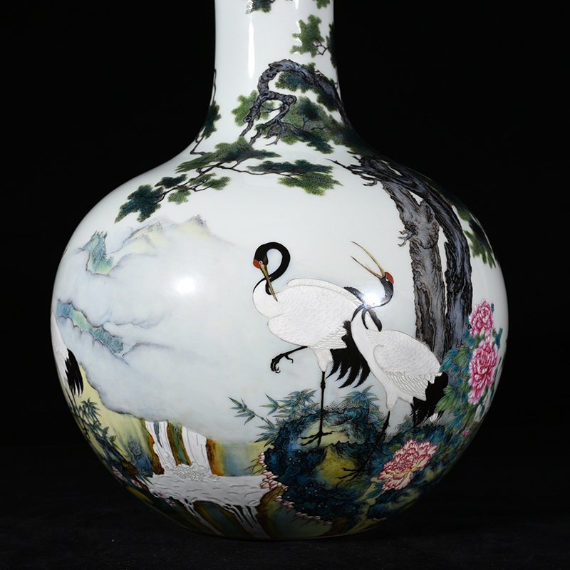 Qing Dynasty Yongzheng enamel pine-crane longevity celestial sphere vase