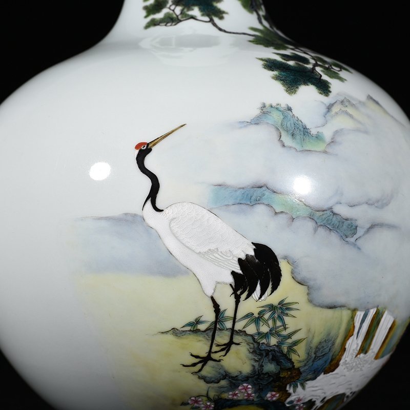 Qing Dynasty Yongzheng enamel pine-crane longevity celestial sphere vase