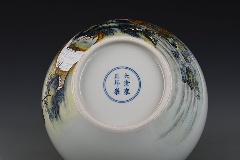 Qing Dynasty Yongzheng enamel pine and crane longevity celestial sphere vase
