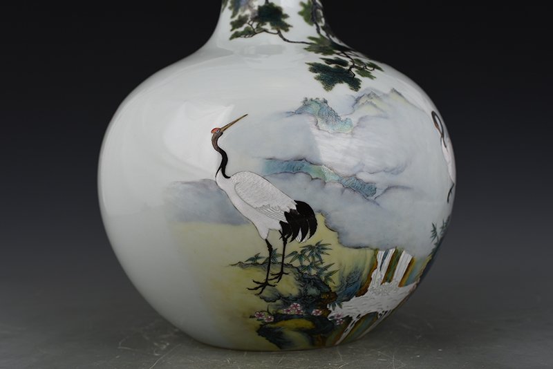 Qing Dynasty Yongzheng enamel pine and crane longevity celestial sphere vase