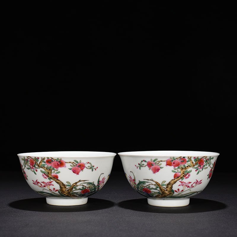 Qing Dynasty Yongzheng enamel bowl with fruit flower and bird patterns