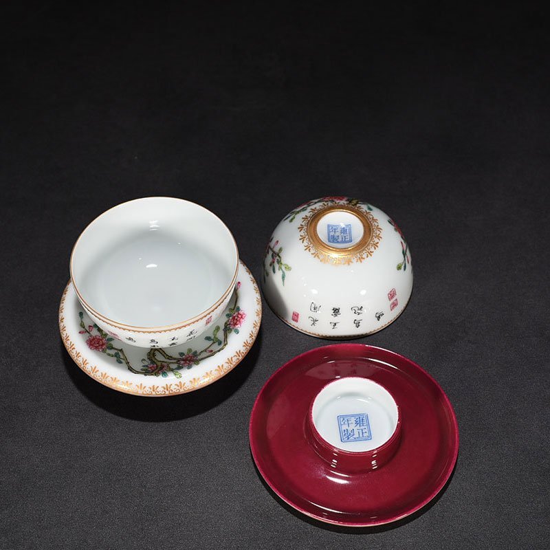 Qing Dynasty Yongzheng enamel flower and bird pattern lamp holder