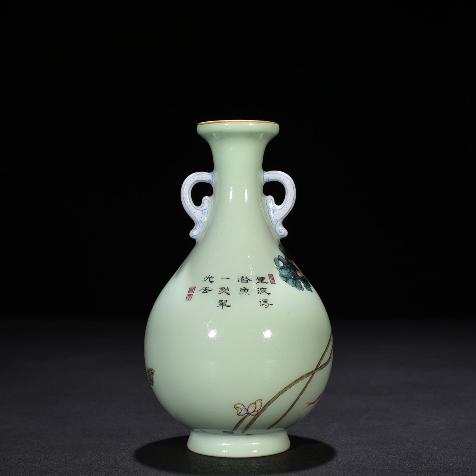 Qing Dynasty Yongzheng enamel lotus pond kingfisher pattern amphorae