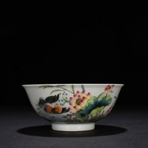 Qing Dyansty Yongzheng enamel colorful lotus pond mandarin duck pattern bowl