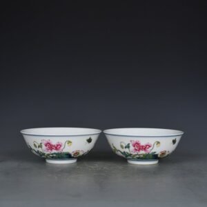 Qing Dynasty Yongzheng enamel poppy flower and butterfly bowl