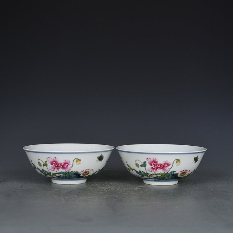 Qing Dynasty Yongzheng enamel poppy flower and butterfly bowl