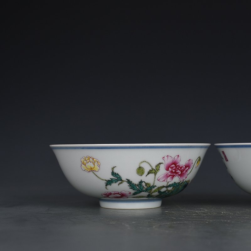 Qing Dynasty Yongzheng enamel poppy flower and butterfly bowl