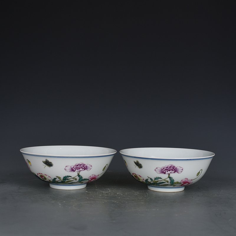 Qing Dynasty Yongzheng enamel poppy flower and butterfly bowl
