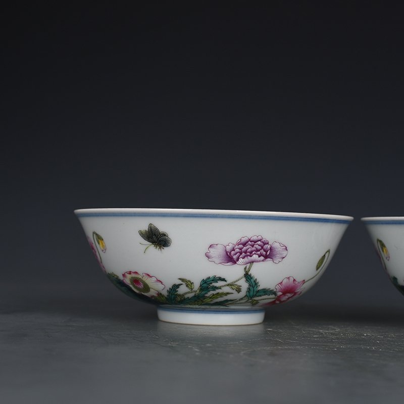 Qing Dynasty Yongzheng enamel poppy flower and butterfly bowl