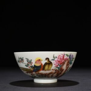 Qing Dynsaty Yongzheng enamel golden pheasant and peony pattern bowl