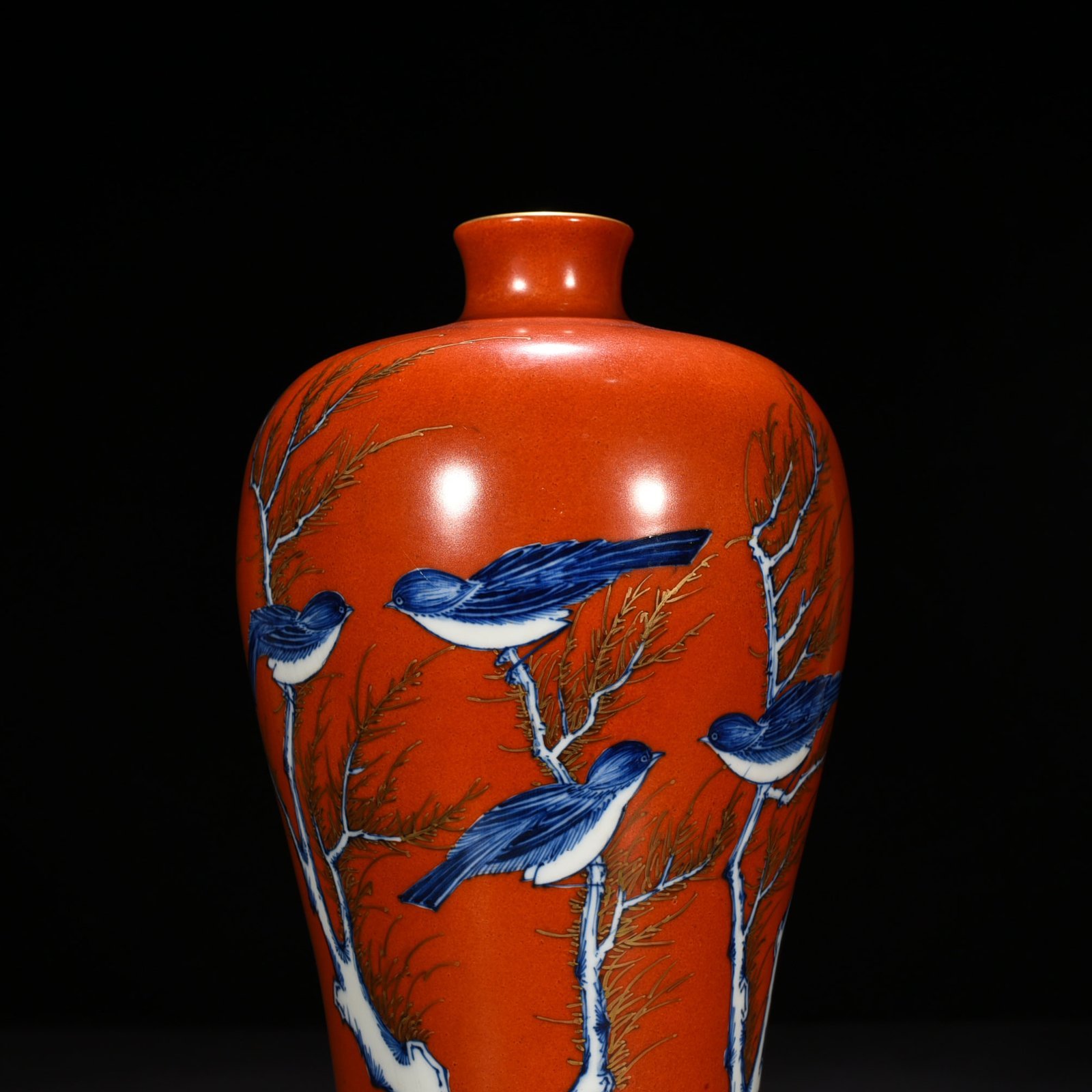 Qing Dynasty Yongzheng period gold and withered trees and birds perching plum vase