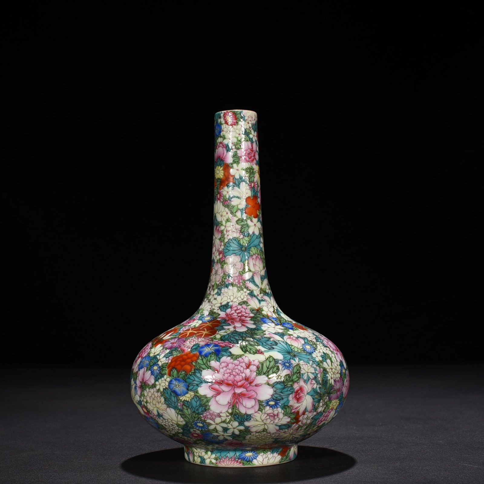 Qing Dynasty Yongzheng famille rose flask