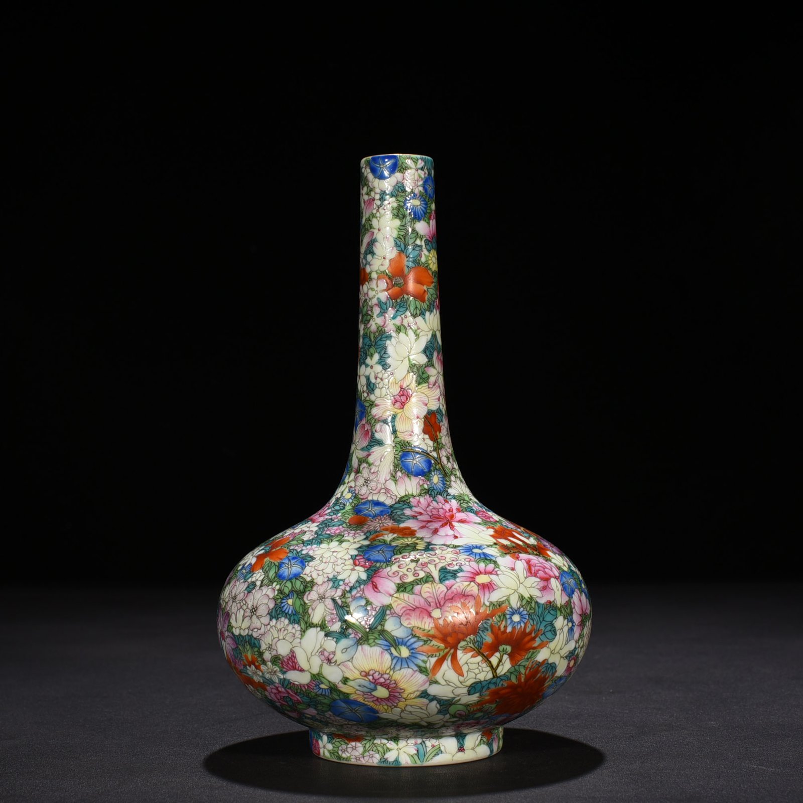 Qing Dynasty Yongzheng famille rose flask