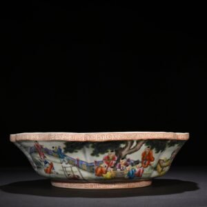 Qing Dynasty Yongzheng pastel baby play basin
