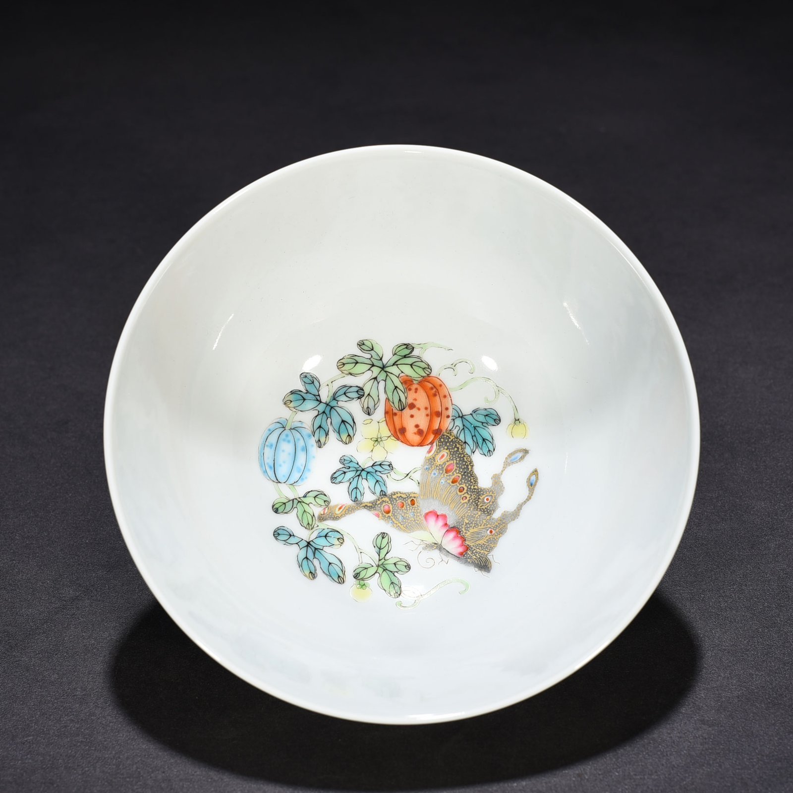 Qing Dynasty Yongzheng famille rose melon pattern bowl