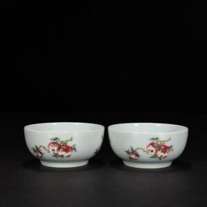 Qing Dynasty Yongzheng famille rose longevity and longevity cup