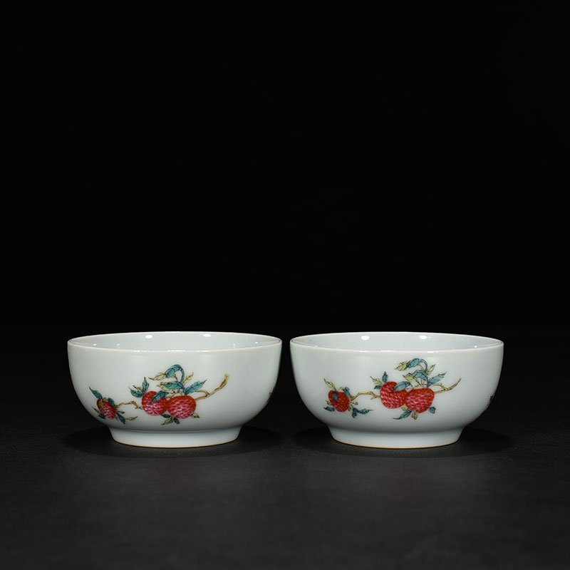 Qing Dynasty Yongzheng famille rose longevity and longevity cup