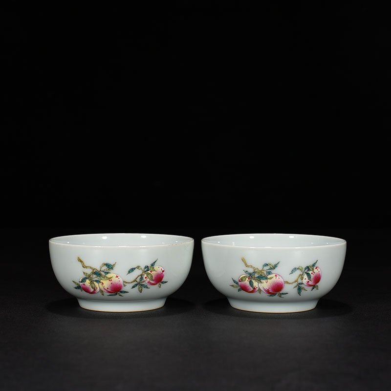 Qing Dynasty Yongzheng famille rose longevity and longevity cup