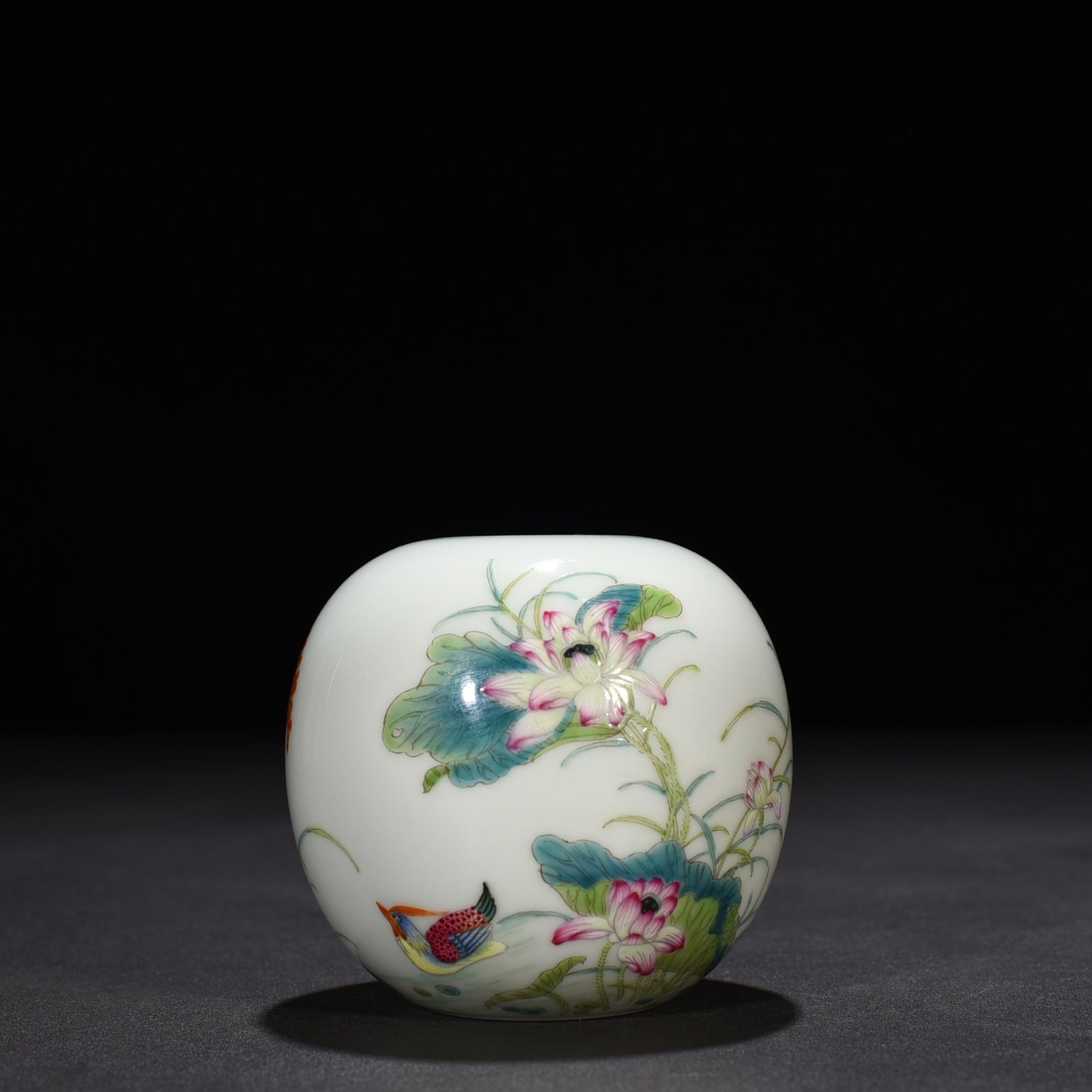 Qing Dynasty Yongzheng famille rose lotus pond inkstone with mandarin duck water droplets
