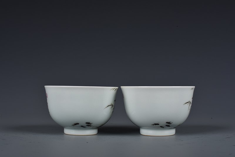 Qing Dynasty Yongzheng pastel cormorant flower and bird cup