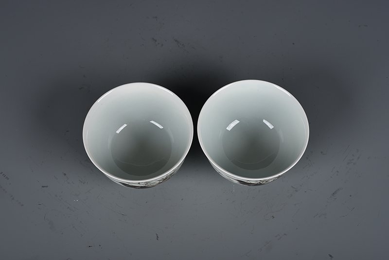 Qing Dynasty Yongzheng pastel cormorant flower and bird cup