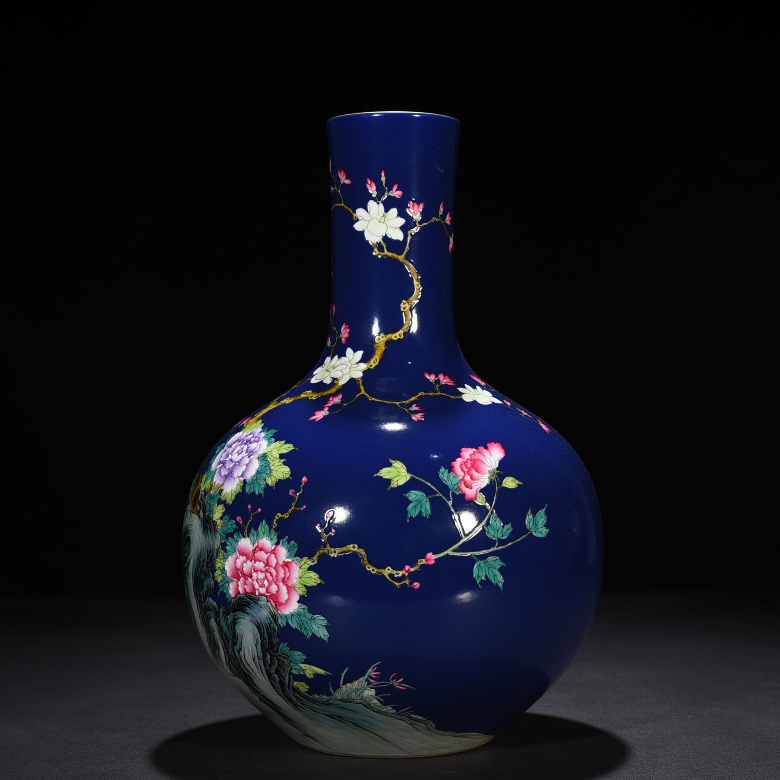 Qing Dynasty Yongzheng blue ground pastel peony flower and bird pattern celestial vase