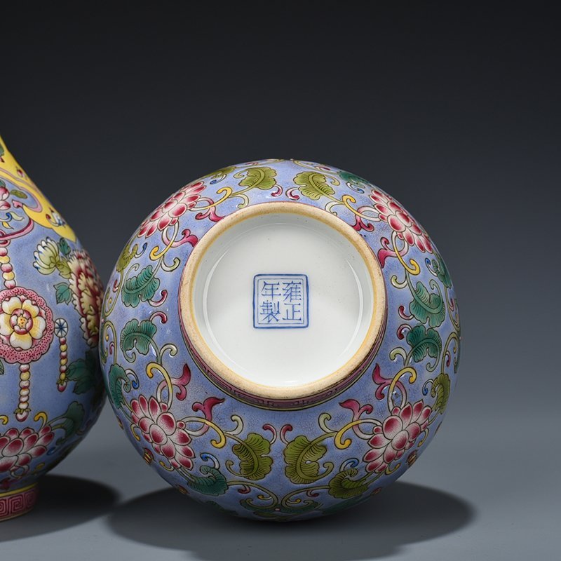 Qing Dynasty Yongzheng blue ground pastel floral pattern vase