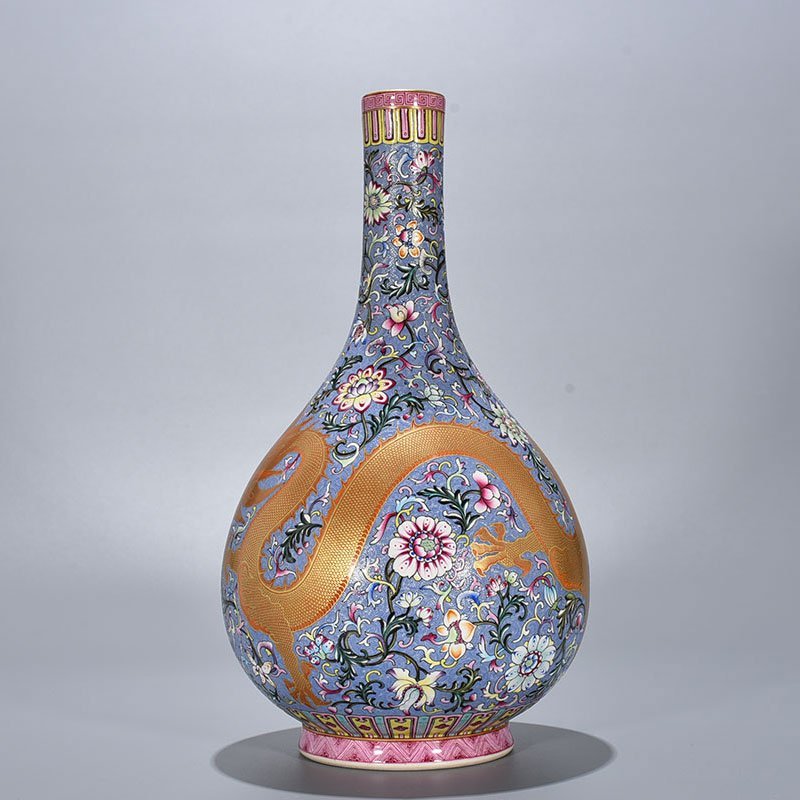 Qing Dynasty Yongzheng Blue Ground Rolled Aluminum Red Gold Dragon Pattern Gallbladder Vase