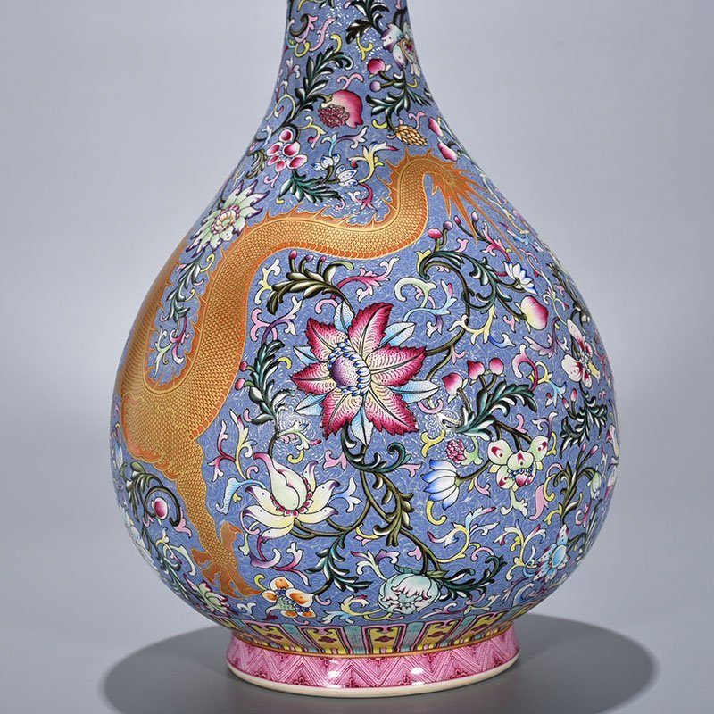 Qing Dynasty Yongzheng Blue Ground Rolled Aluminum Red Gold Dragon Pattern Gallbladder Vase