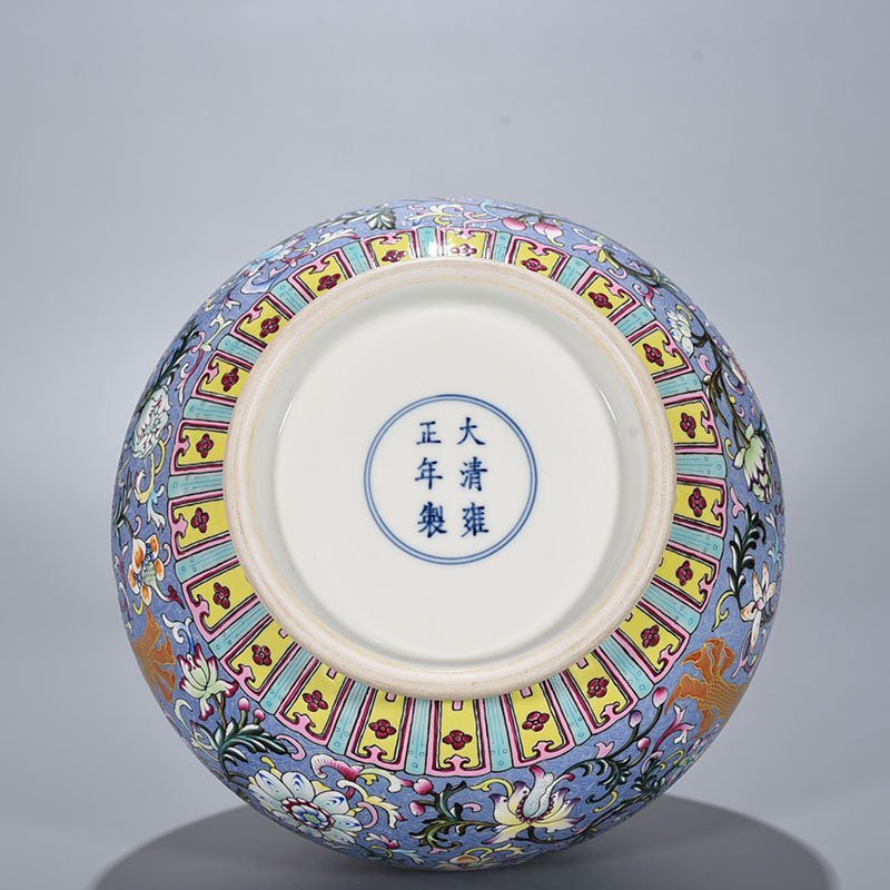 Qing Dynasty Yongzheng Blue Ground Rolled Aluminum Red Gold Dragon Pattern Gallbladder Vase