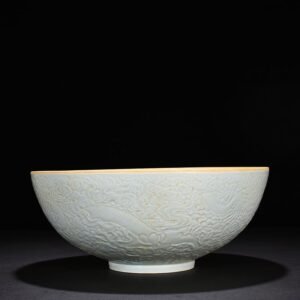 Qing Dynasty Yongzheng carved thin bowl with dragon