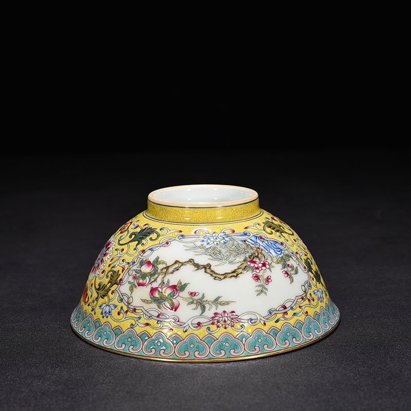 Qing Dynasty Yongzheng yellow ground pastel window flower and bird bowl