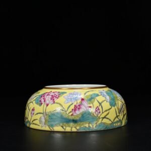 Qing Dynasty Yongzheng yellow ground pastel lotus pattern brush wash