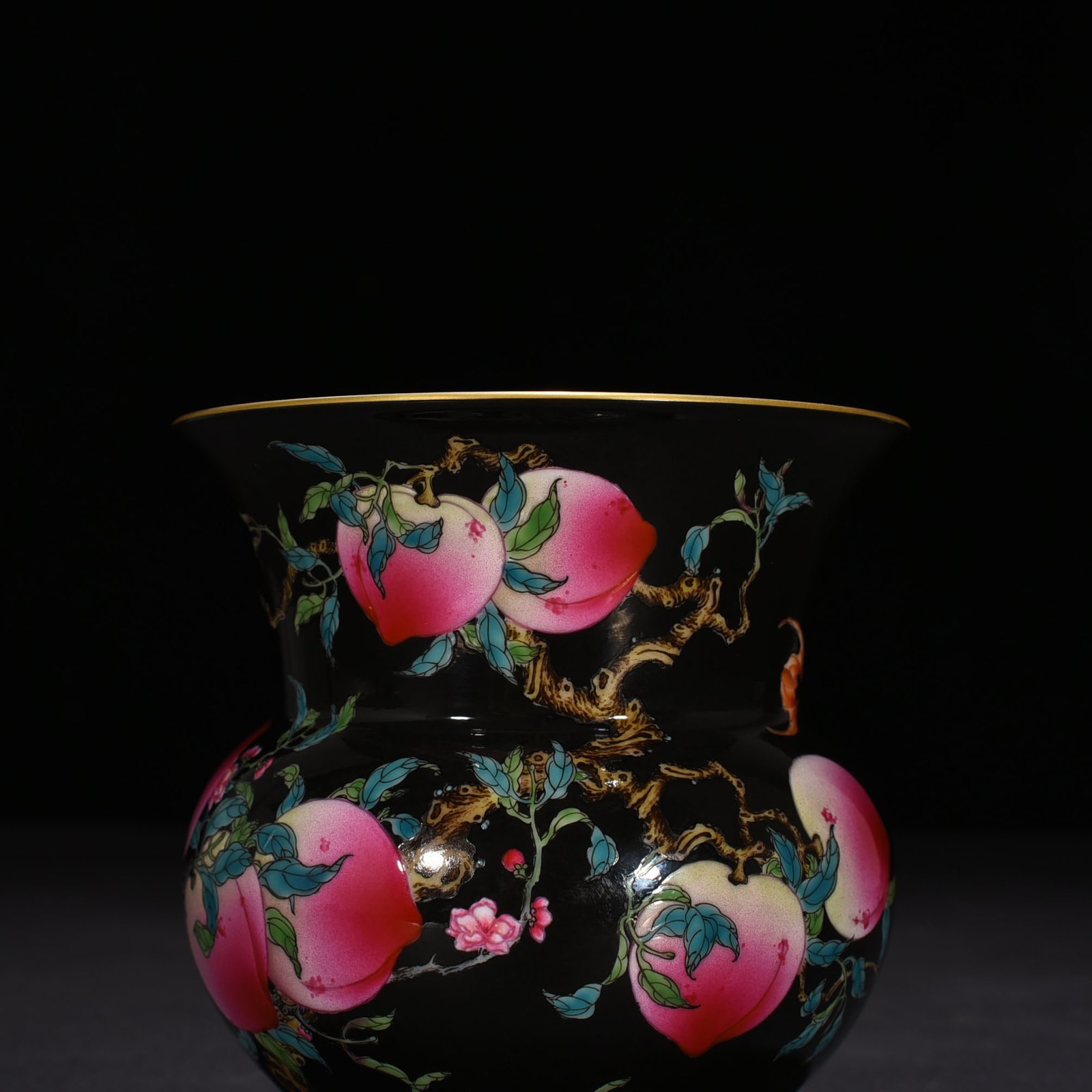 Qing Dynasty Yongzheng black ground pastel five blessings and nine peach patterns slag bucket