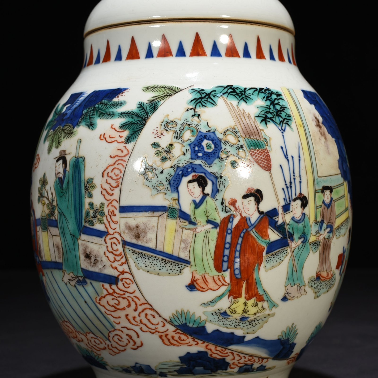 Qing Dynasty Shunzhi blue and white colorful character story pattern lotus seed jar