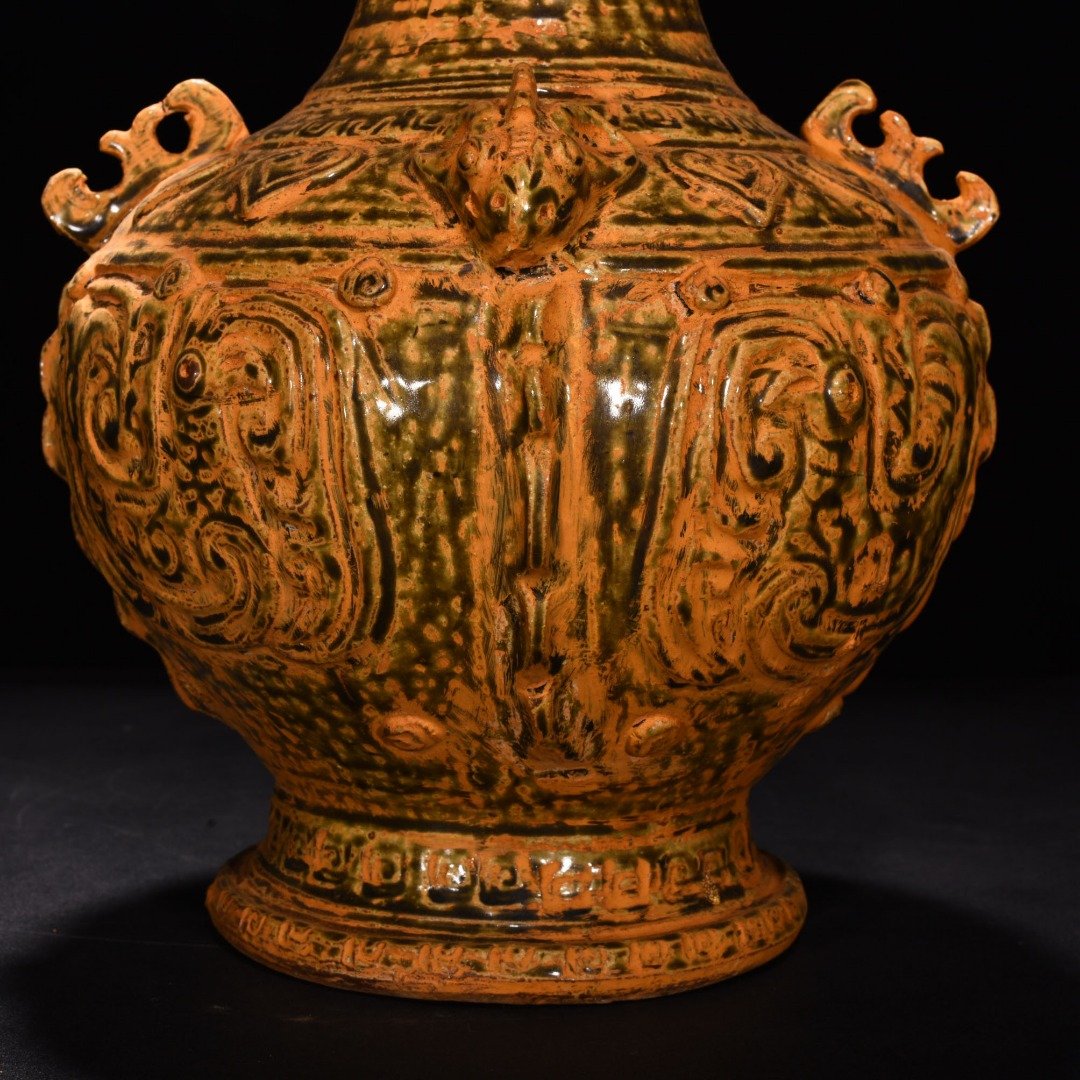 Jin Dynasty Yue kiln blue double series jar