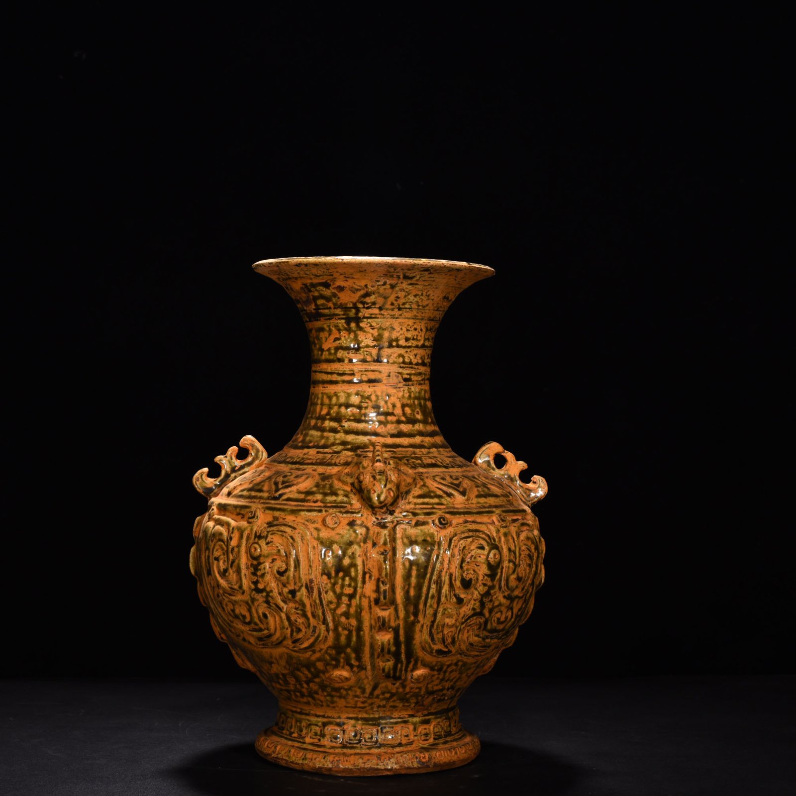 Jin Dynasty Yue kiln blue double series jar