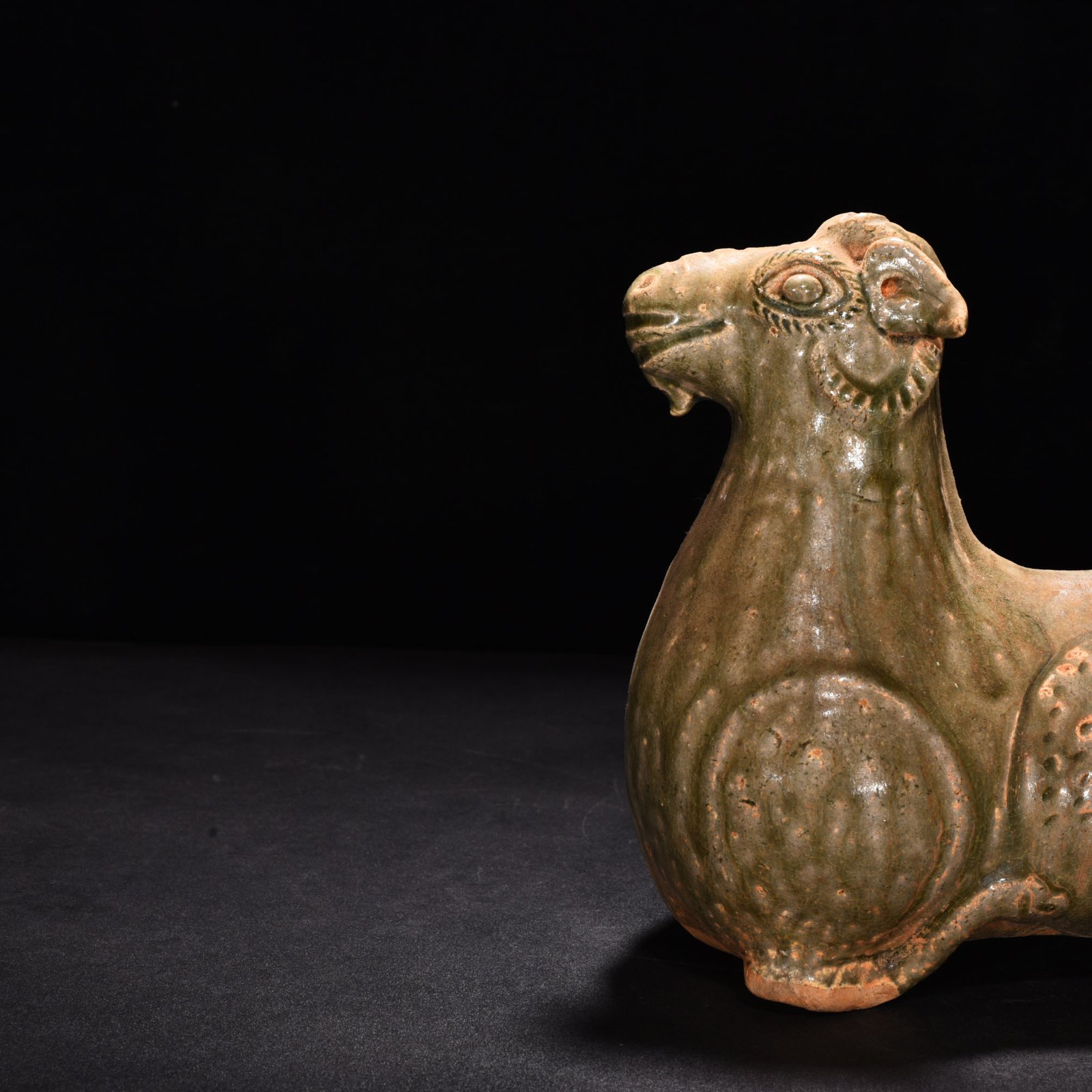 Jin Dynasty Yue kiln celadon sheep statue