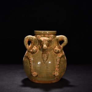 Five Dynasty Yue kiln celadon double series bear statue