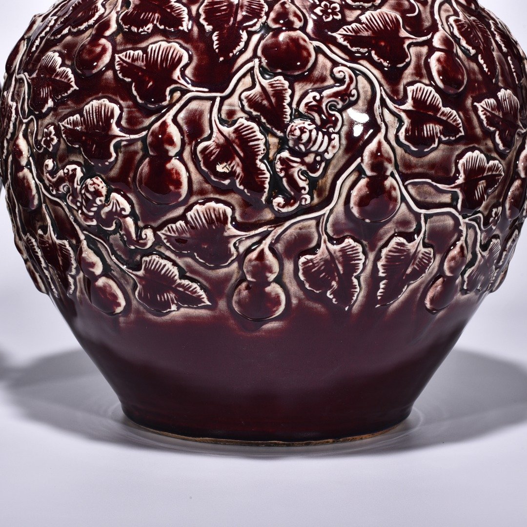 Yuan Dynasty red glaze plastic Fushou Bandai lid jar